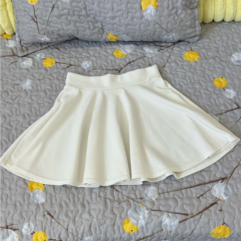 Urban Coco pleated skirt